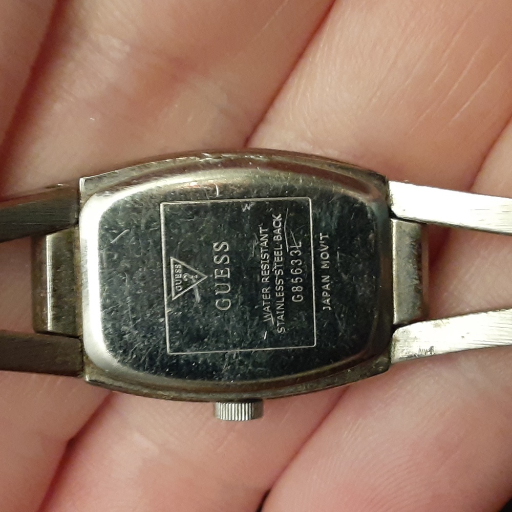Vintage Guess Watch - Picture 3 of 6